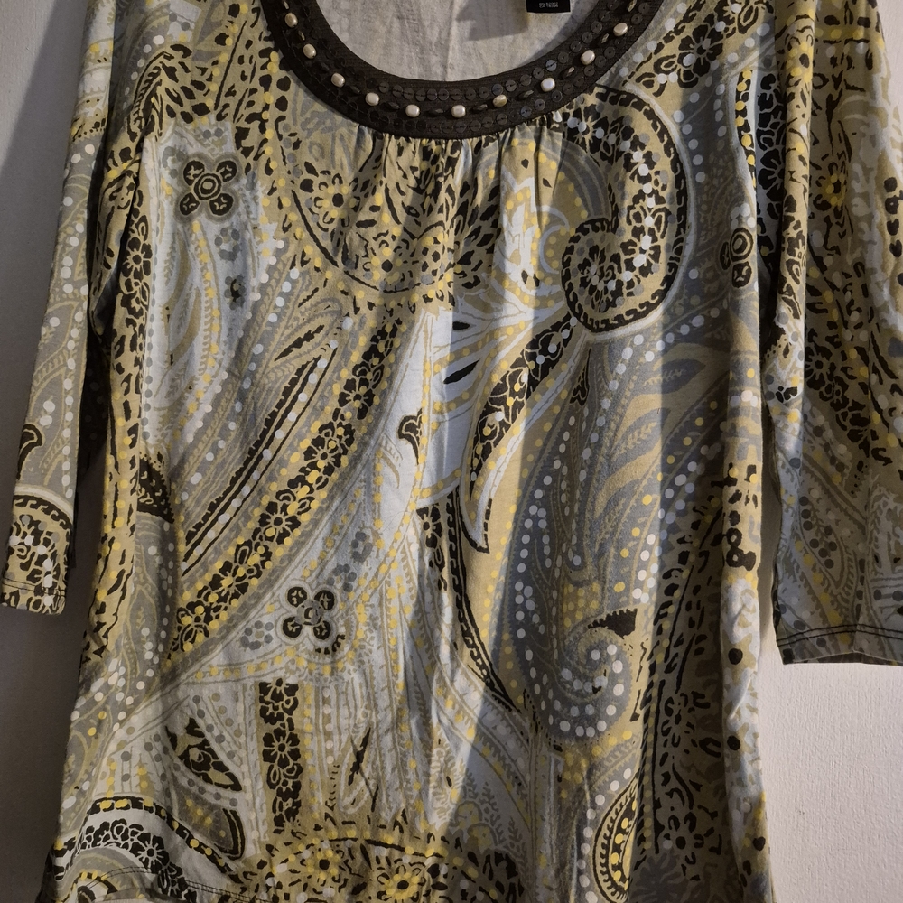 Axcess Yellow and Gray Paisley Tunic